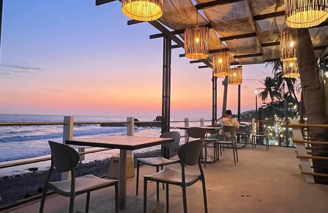 Habitación Frente al Mar en Playa EL Tunco Surf Spots La Bocana y El Sunzal