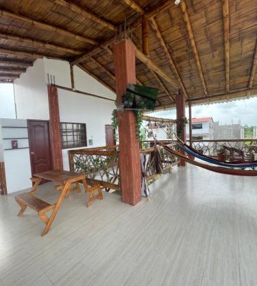 Habitación grupal cerca de la playa, Montañita- wanderlust