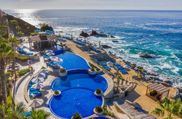 Hacienda Encantada Resort & Residences