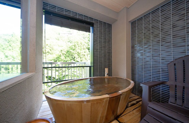 Hakone Nanase