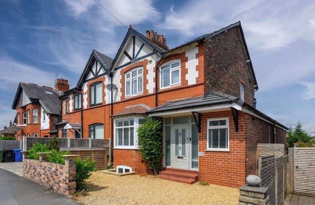 Hale family home Summ