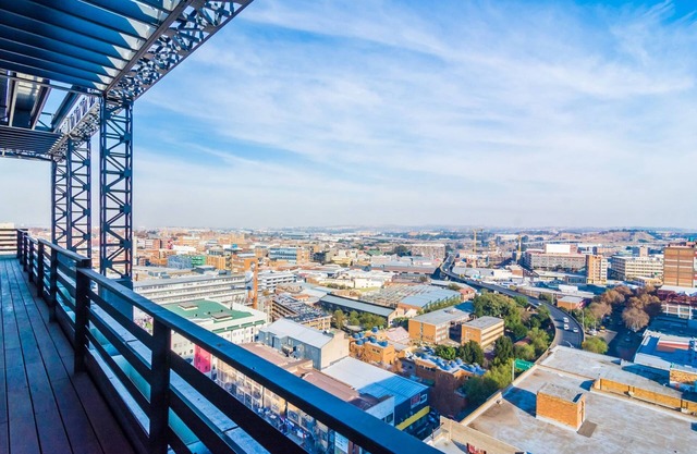 Hallmark Hotel by BON Hotels