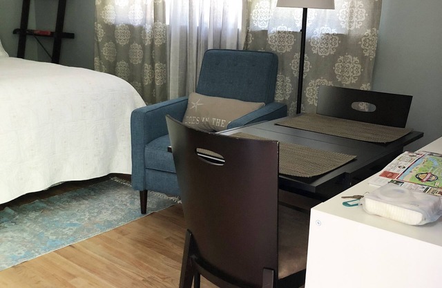 HAMPTONS GETAWAY FOR 2 - STUDIO APARTMENT