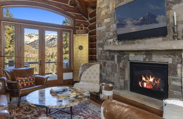 Happy Place by Exceptional Stays