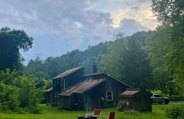 Happy Valley Mountain Getaway!
