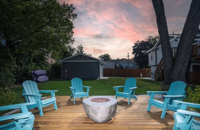 Harbor Clubhouse 3Bed 3.5Bath Modern Waterfront with Hot Tub & Pet Friendly