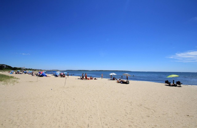 Harbor Village - Ocean Views, walk to private beach.
