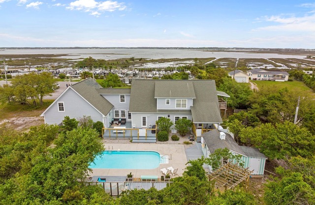 Harkers Haven with Private Pool in Harkers Island, NC