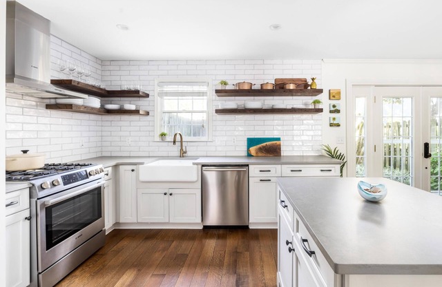 Harleston Village 3-Bedroom Townhouse in Historic Charleston!