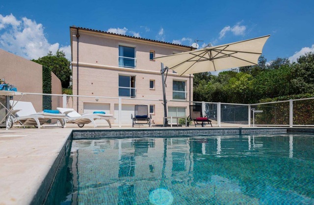 Harmonie - Three Bedroom Villa, Sleeps 6
