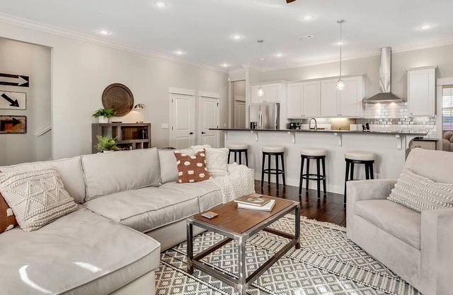 Harribo Townhome - Walk Everywhere - Downtown Fay