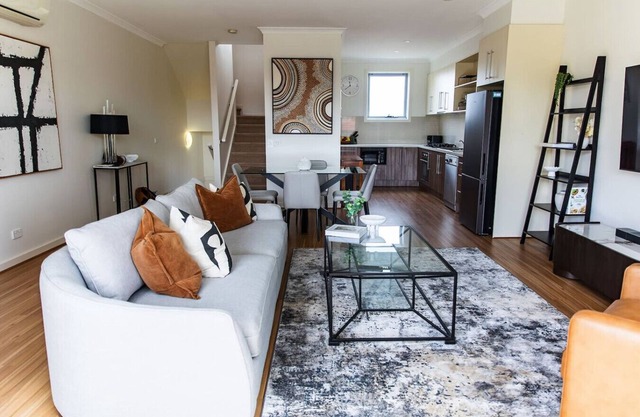 Harvey | Stylish | Great Location