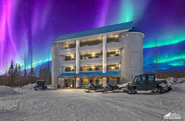 Hatcher Pass Castle|All Inclusive|Mountain View