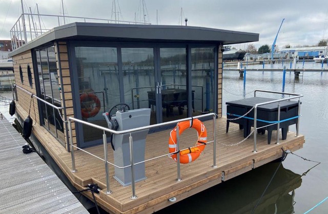 Hausboot Fjord Vineta mit Biosauna in Barth