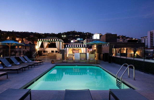 Have Fun in Los Angeles with 2 Units! Pool, Bicycling, Wine Hour, Pet-friendly!