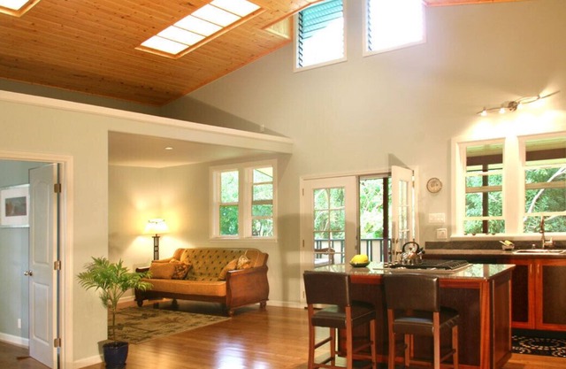 Hawi peaceful, spacious Garden Cottage- your home away from home