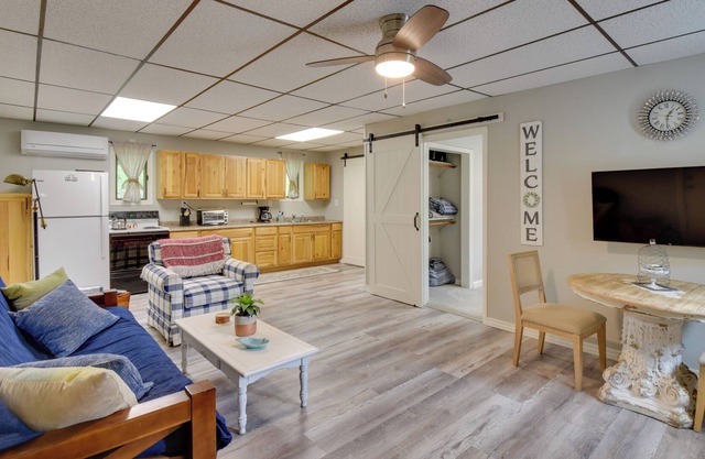 Hayesville Cottage On 20-Acre Farm w/ Fish Pond!