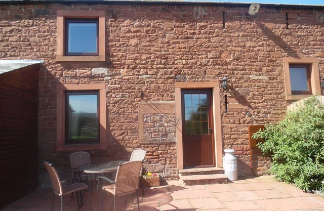 Hayloft Cottage Sleeps 4 (2 Bedrooms)- Sky television now available