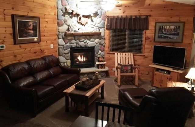 Hayward Area - Spider Lake 4-Season get-away!