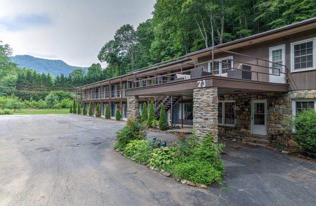 Heart of the Valley Motel