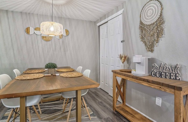 Hearth Basement - Sleek Workspace Full Kitchen