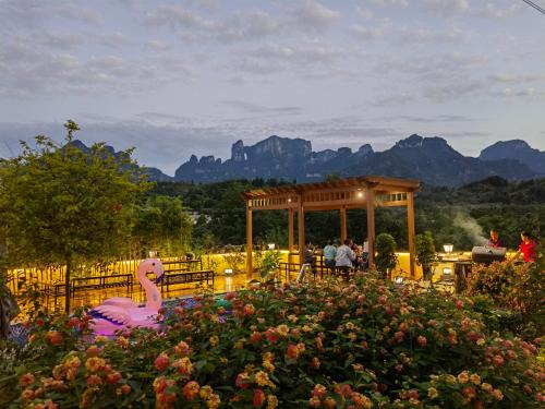 Heaven's Gate Home Stay -free pick up service-panoramic view of Tianmen Mountain