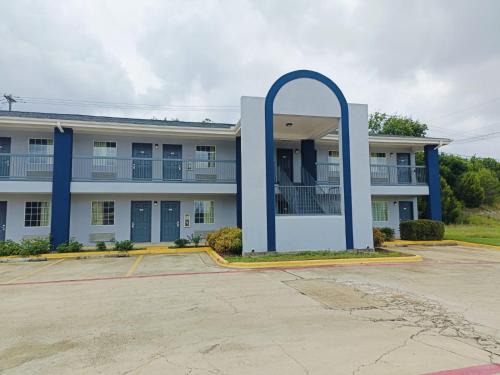 Heights Inn by Townhouse Harker Heights, TX