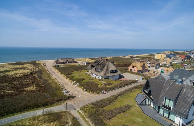 Heimathaten, Haus Blankenese, App. 2 - Ferien Unter Reet im Modernem Ambiente
