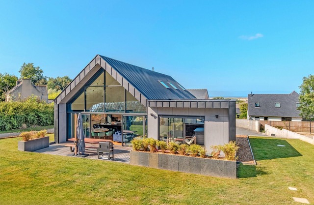 "Hello Sea" Family House with Spa