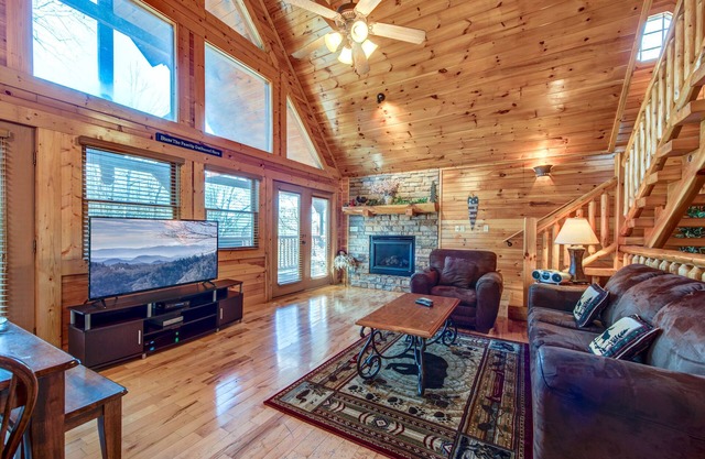 Hemlock Manor | Porch Swing, Game Room, Hot Tub