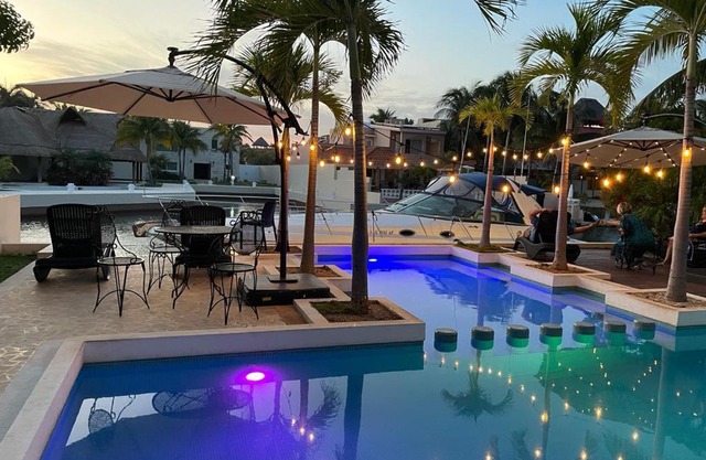 Hermosa mansión en Puerto Aventuras con alberca