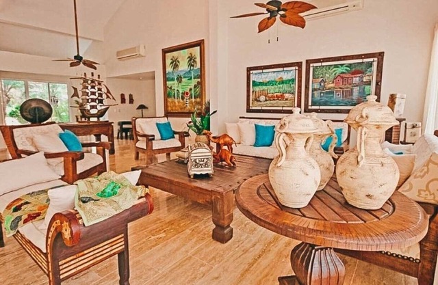 Hermosa Villa en Las Colinas - Casa de Campo