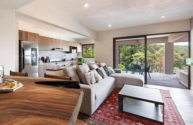 Hermosa Villa Vista al Lago