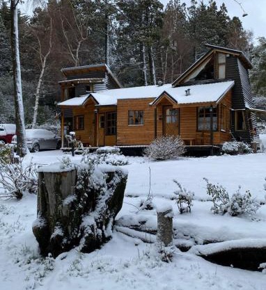 Hermosas Cabañas con vista al Nahuel Huapi