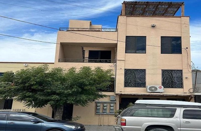 Hermoso edificio ubicado a pocas cuadras del Malecón de La Paz BCS