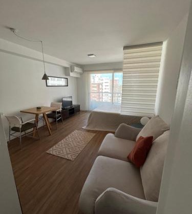 Hermoso monoambiente en Punta Carretas piso 8