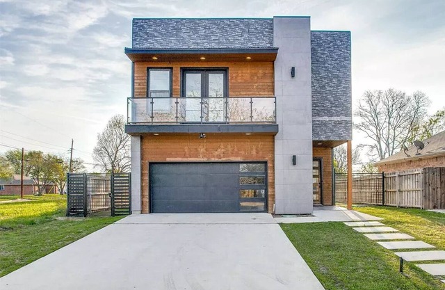 HGTV’s House Hunters Dream: 4BR with Poker Table and Firepit