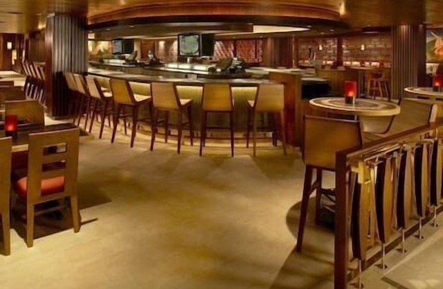 HGVC The Grand Waikikian, Beachfront Resort & Spa