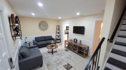HHI Homes LLC