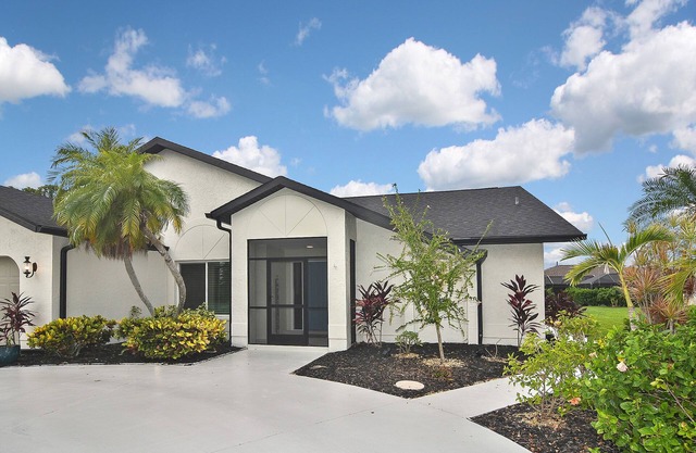Hibiscus Pointe in Pelican area