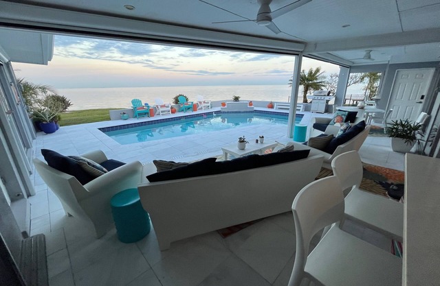 Hidden Gem in Paradise with Private Beach and Private Pool