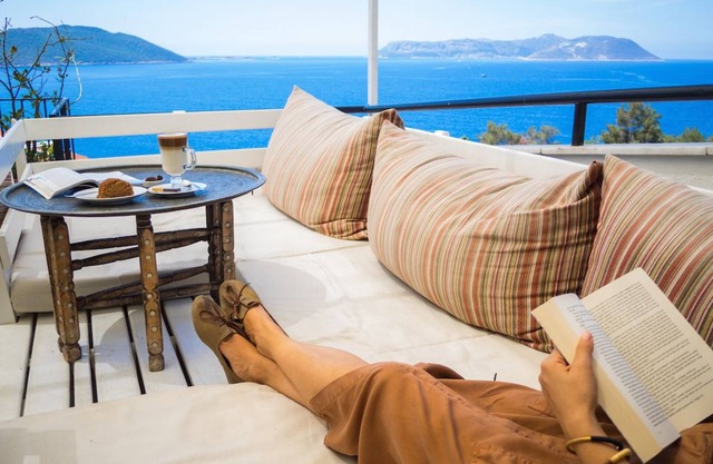 Hideaway Hotel