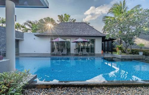 High End Luxurious Private Villa Resort Stylish