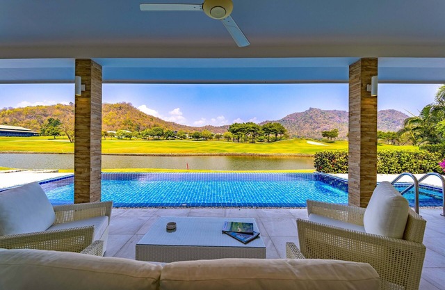 High-End Villa on Golf Course -BMG3