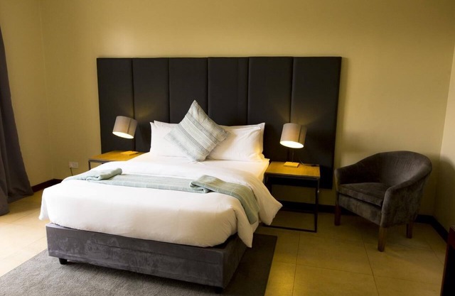 High Quality Standard Modern Room!