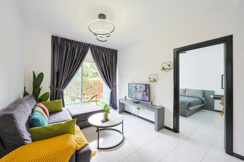Highland Breeze Family Nest Unit Cameron Highland Clover Home 5-23A
