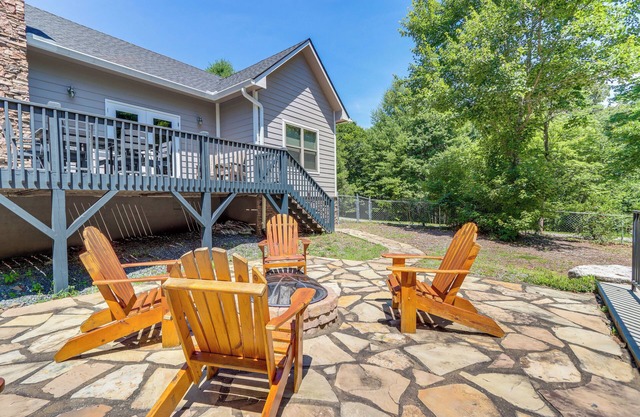 Hike, Fish & Kayak: Murphy Gem w/Deck & Fire Pit