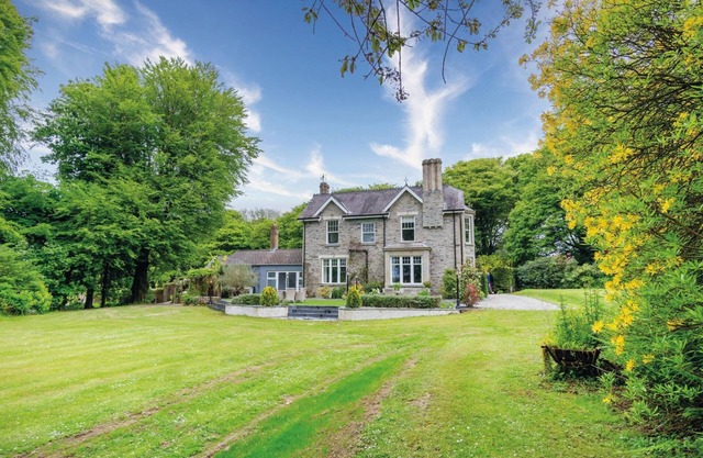 Hill House Country Estate - Princes Gate, Narberth