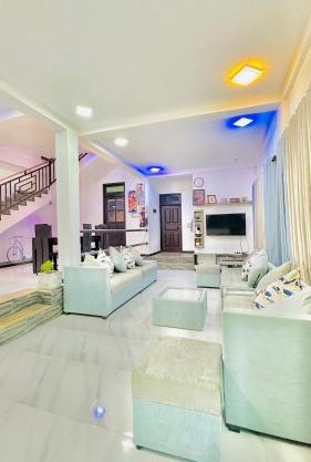 Hill Top Villa
