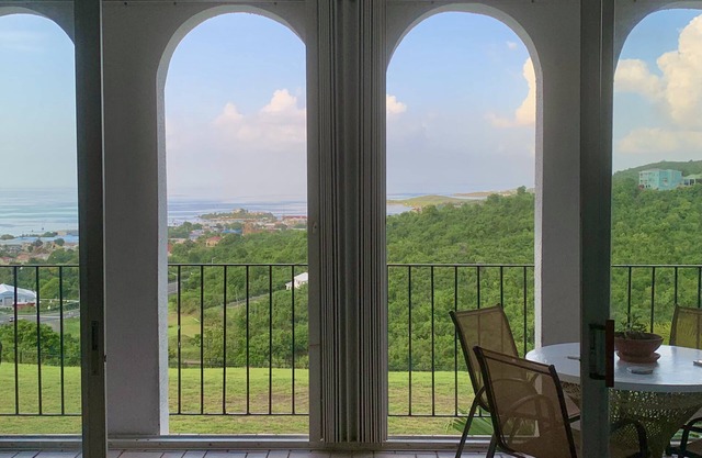 Hilltop Haven- great views, great location!